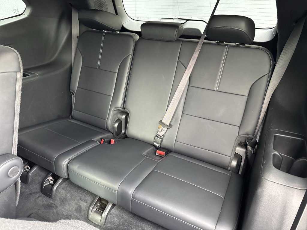 Used 2024 GMC Acadia Elevation image 16