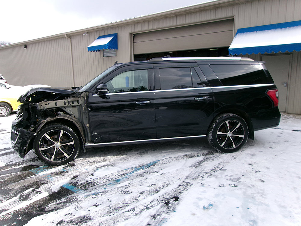 Used 2019 Ford Expedition Max Limited w/ Equipment Group 302A image 2