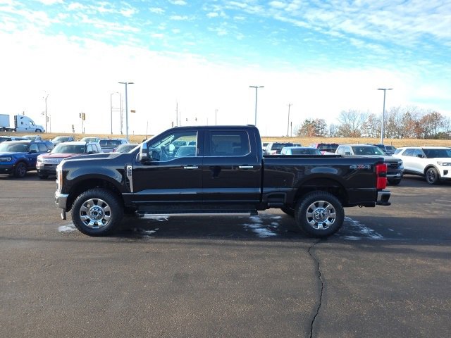 Used 2023 Ford F350 Lariat w/ Chrome Package image 4