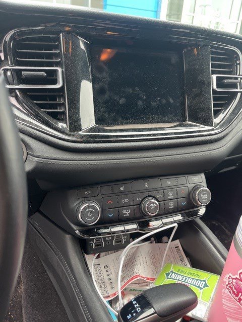 Used 2024 Dodge Durango SXT w/ SXT Blacktop Group image 21