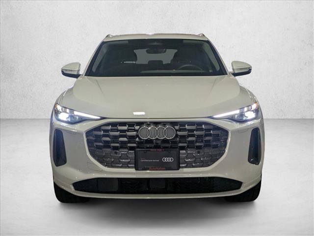Used 2025 Audi Q5 Premium Plus w/ Premium Plus AWD/4WD image 2
