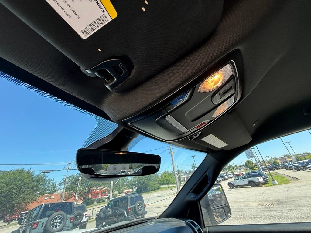 Used 2024 RAM 2500 Big Horn AWD/4WD image 25