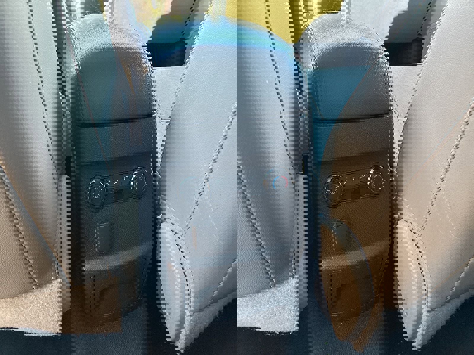 Used 2013 Ford Explorer XLT image 16