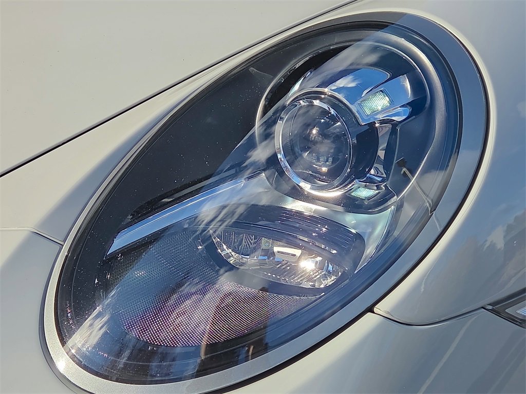 Certified 2018 Porsche 911 Targa 4 GTS image 24