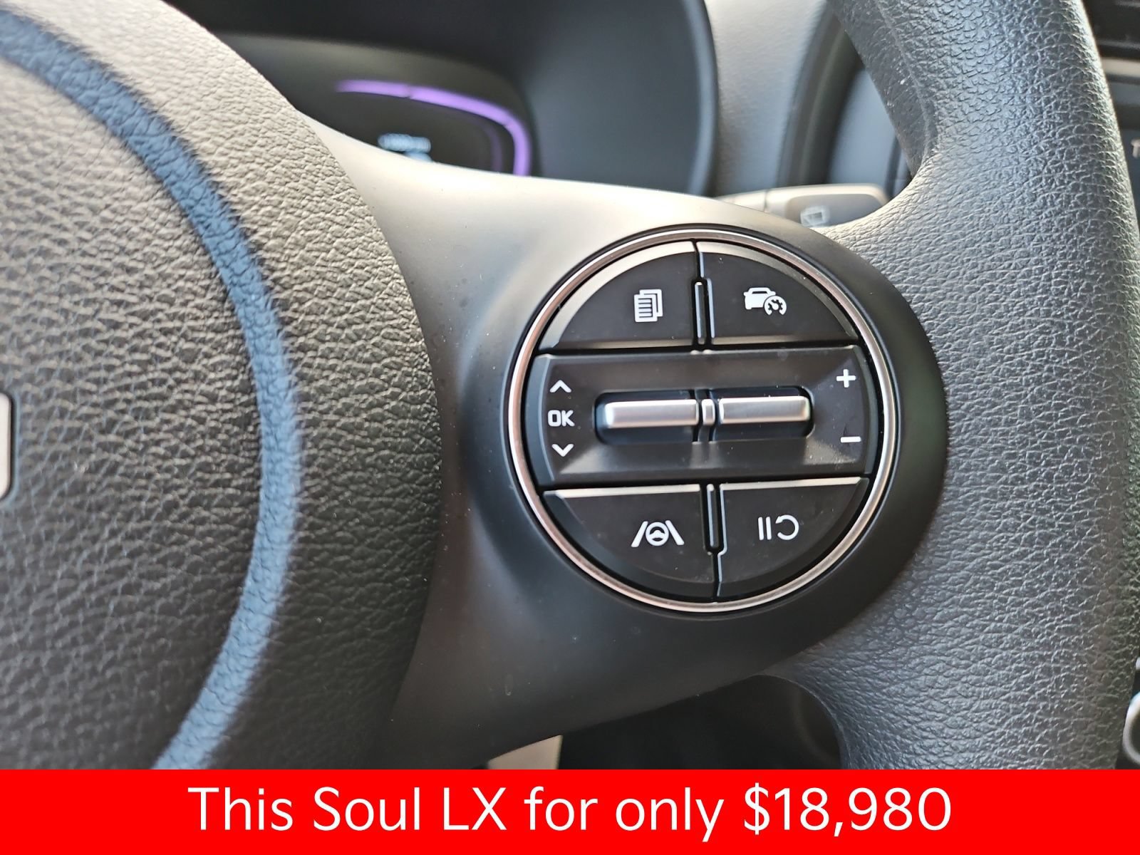 Used 2025 Kia Soul LX FWD image 29