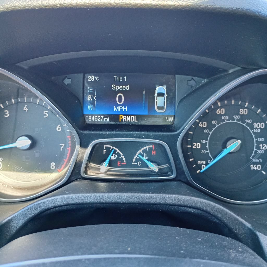 Used 2018 Ford Focus SE w/ Cold Weather Package FWD image 10