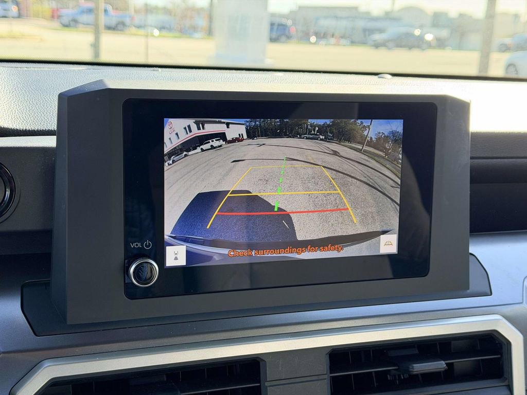 Certified 2024 Toyota Tacoma SR5 image 4