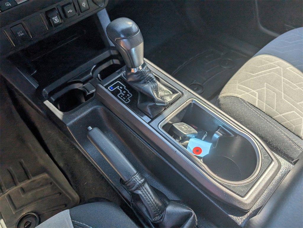 Used 2021 Toyota Tacoma TRD Off-Road image 19