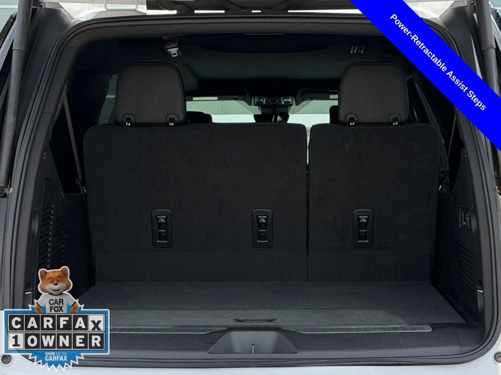Used 2024 Chevrolet Suburban High Country AWD/4WD image 30
