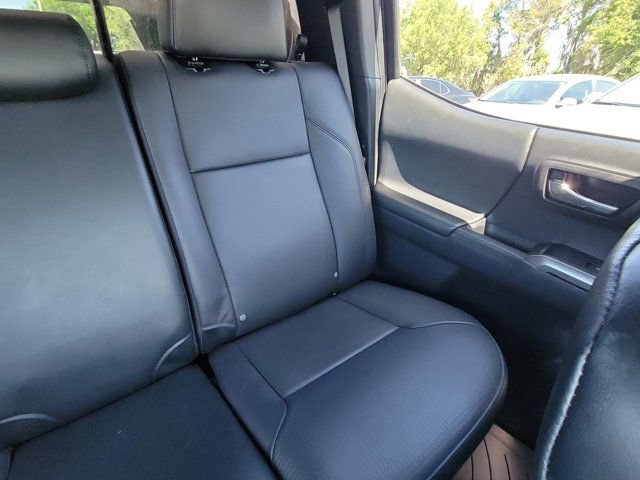 Used 2022 Toyota Tacoma Limited w/ Nightshade Package AWD/4WD image 6