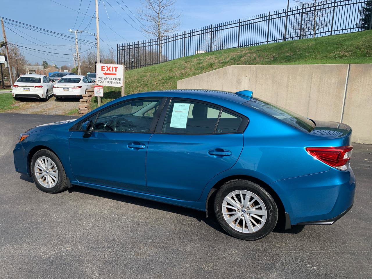 Used 2017 Subaru Impreza 2.0i Premium image 3