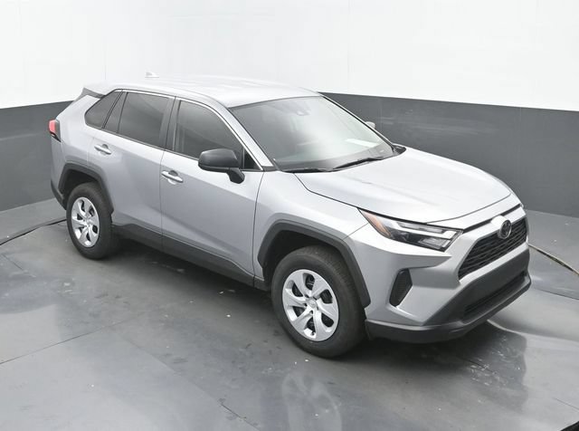 Used 2024 Toyota RAV4 LE FWD image 28