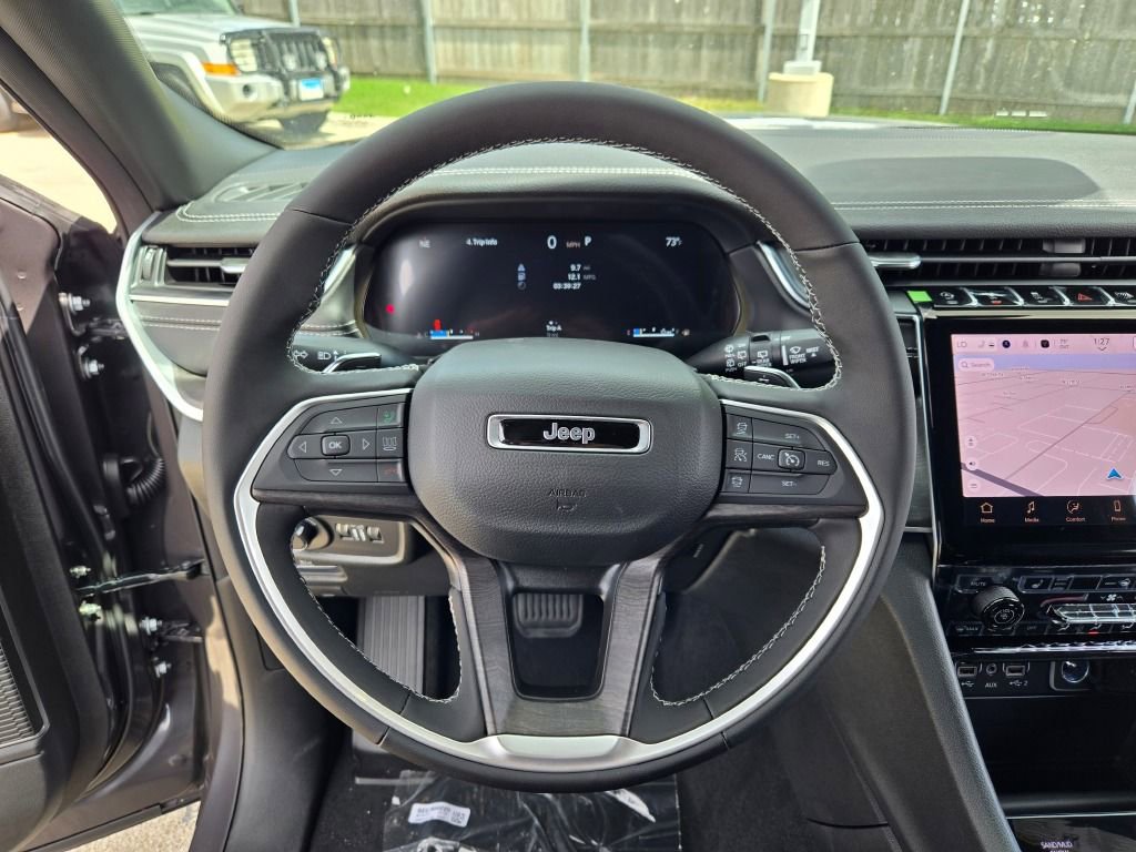 New 2025 Jeep Grand Cherokee Limited image 31