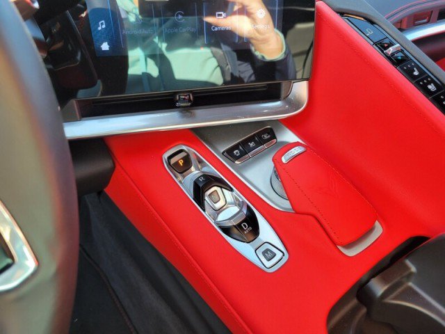 Used 2024 Chevrolet Corvette Z06 RWD image 27