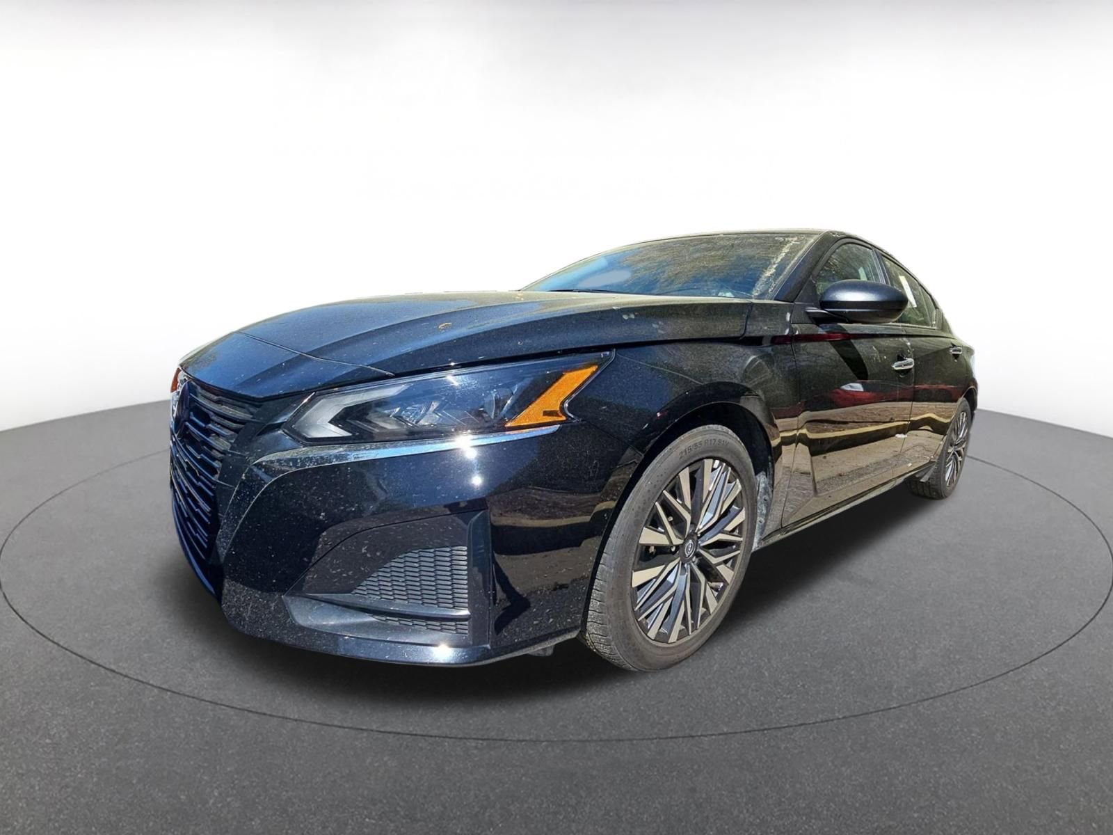 Used 2025 Nissan Altima 2.5 SV image 4