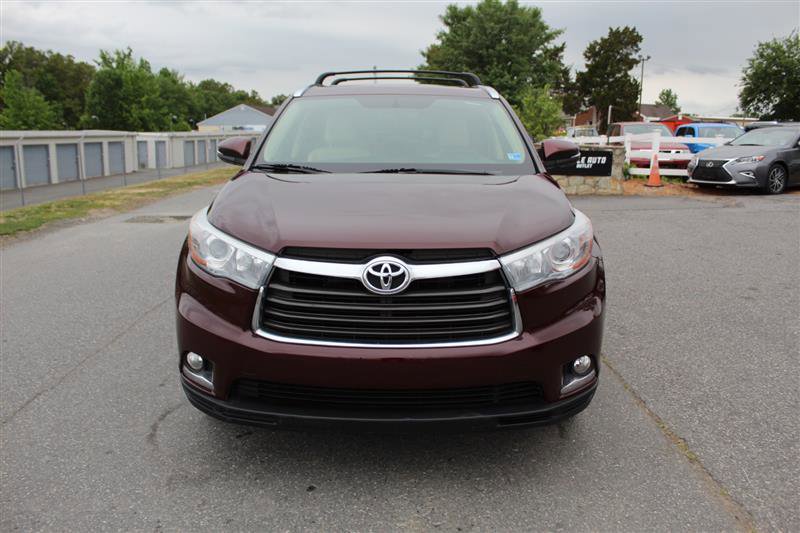 Used 2015 Toyota Highlander Limited AWD/4WD image 2