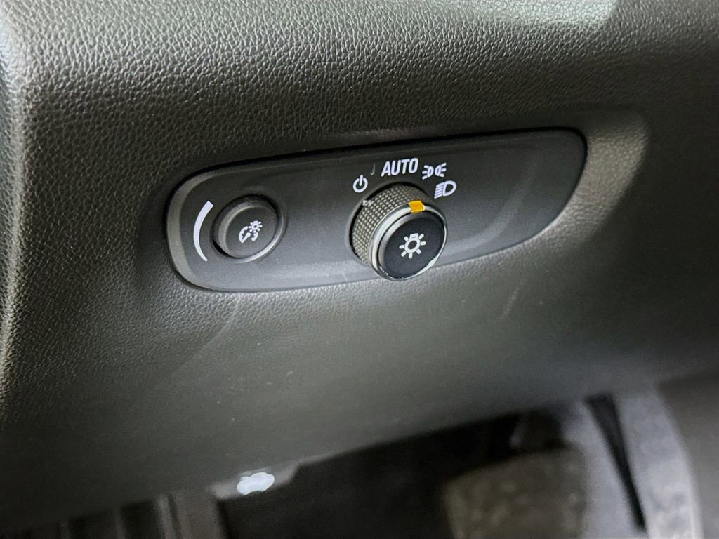 Used 2022 Chevrolet Traverse High Country AWD/4WD image 21