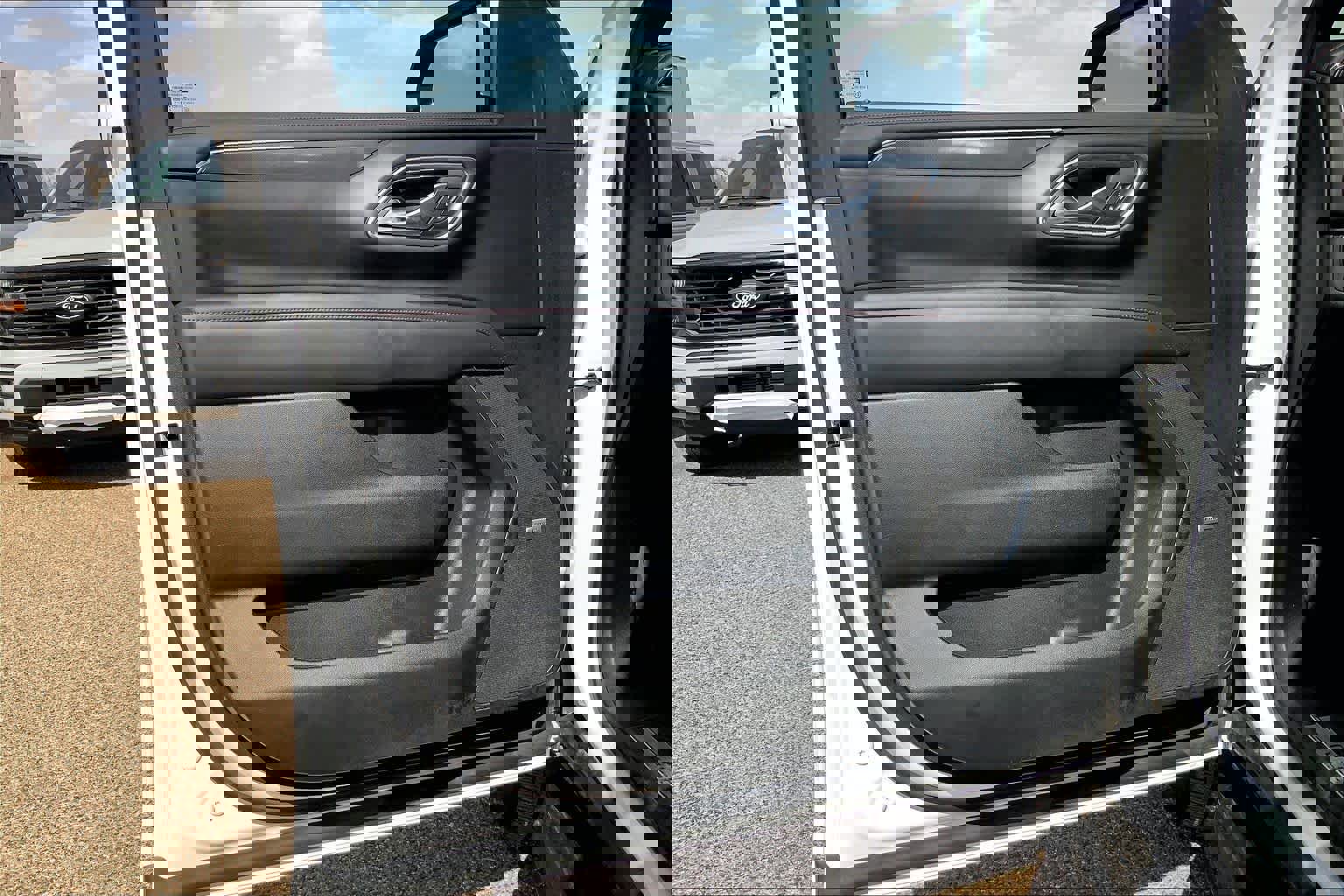 Used 2023 Chevrolet Suburban RST image 22