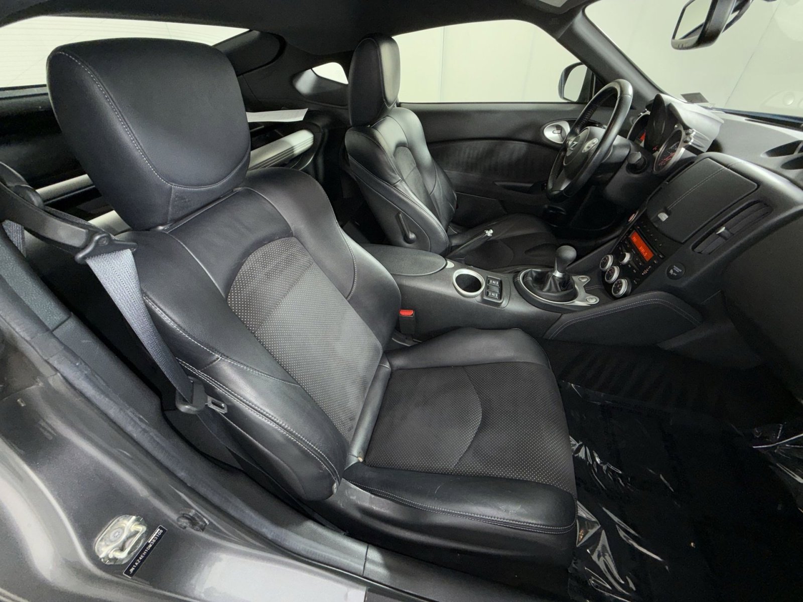 Used 2013 Nissan 370Z Touring w/ Sport Pkg RWD image 23