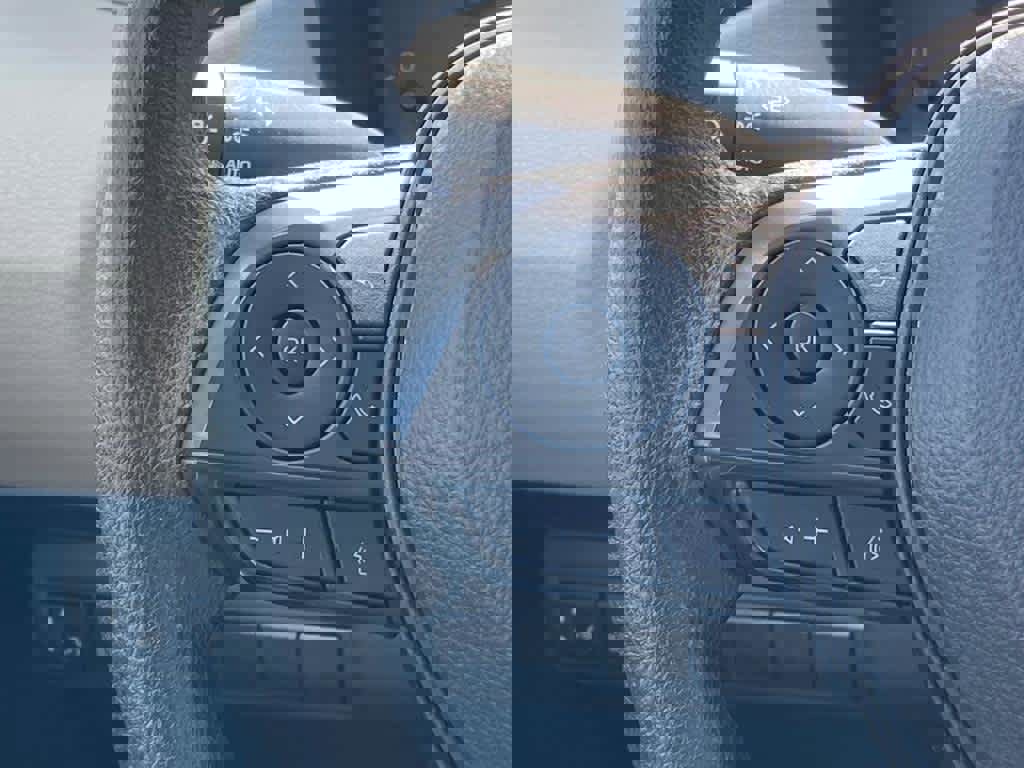 Used 2024 Toyota Corolla LE image 7