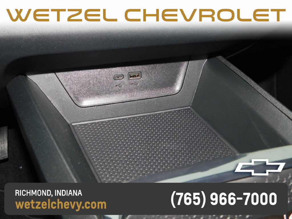 New 2027 Chevrolet Equinox RS w/ Convenience Package III FWD image 36