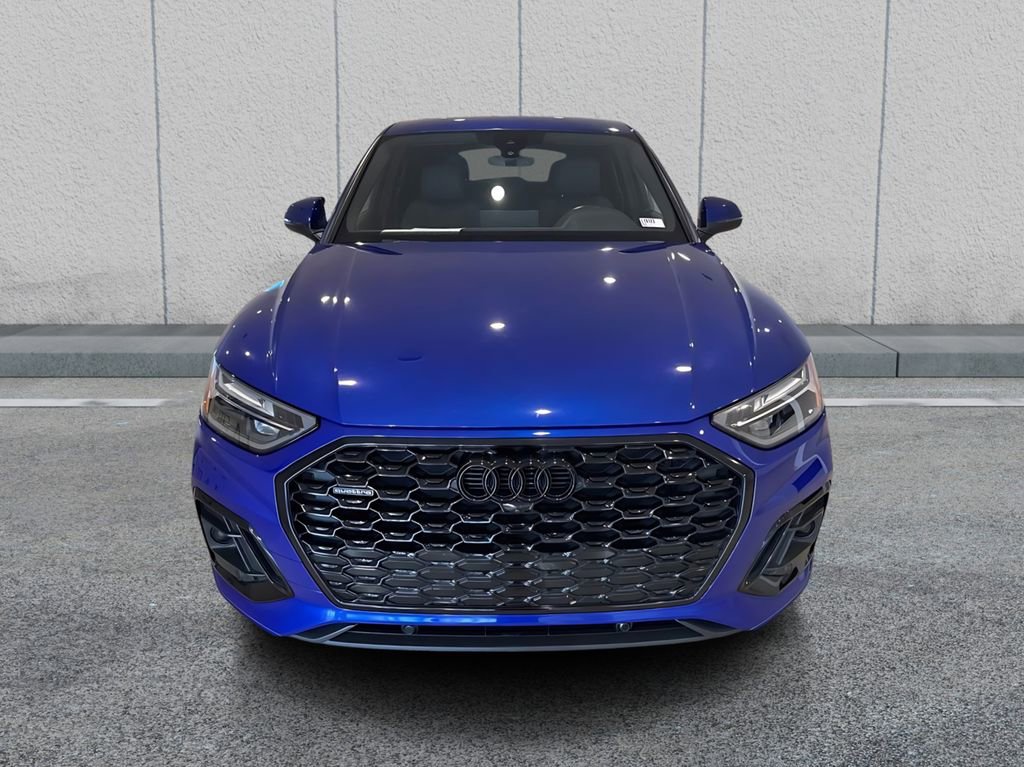 Used 2023 Audi Q5 2.0T Premium Plus w/ Premium Plus Package AWD/4WD image 2