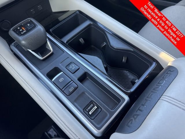 Used 2024 Nissan Pathfinder SV image 26