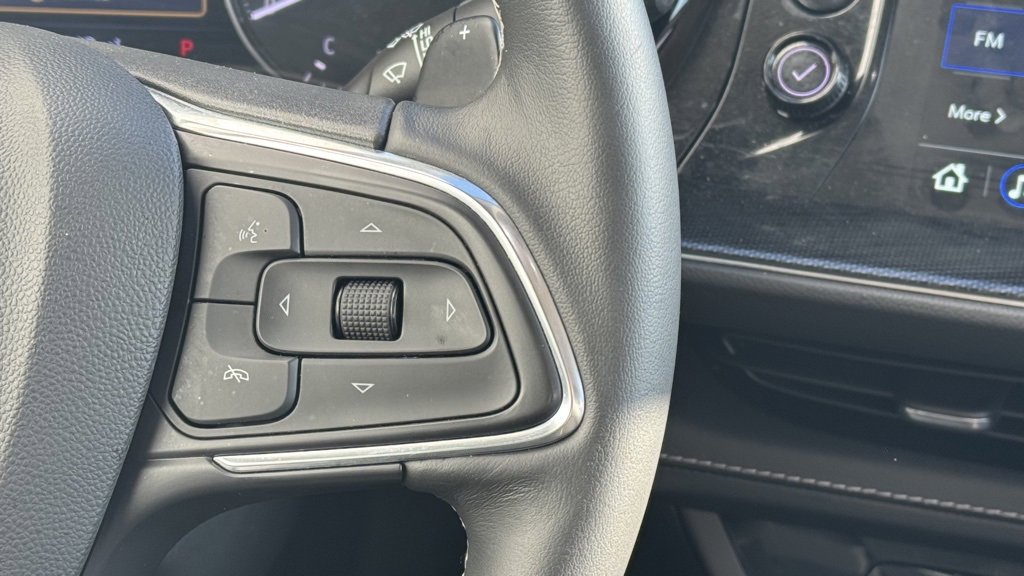 Used 2023 Buick Envision Essence image 18