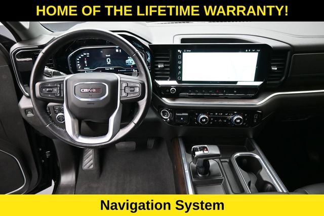 Used 2022 GMC Sierra 1500 SLT w/ SLT Premium Plus Package AWD/4WD image 15