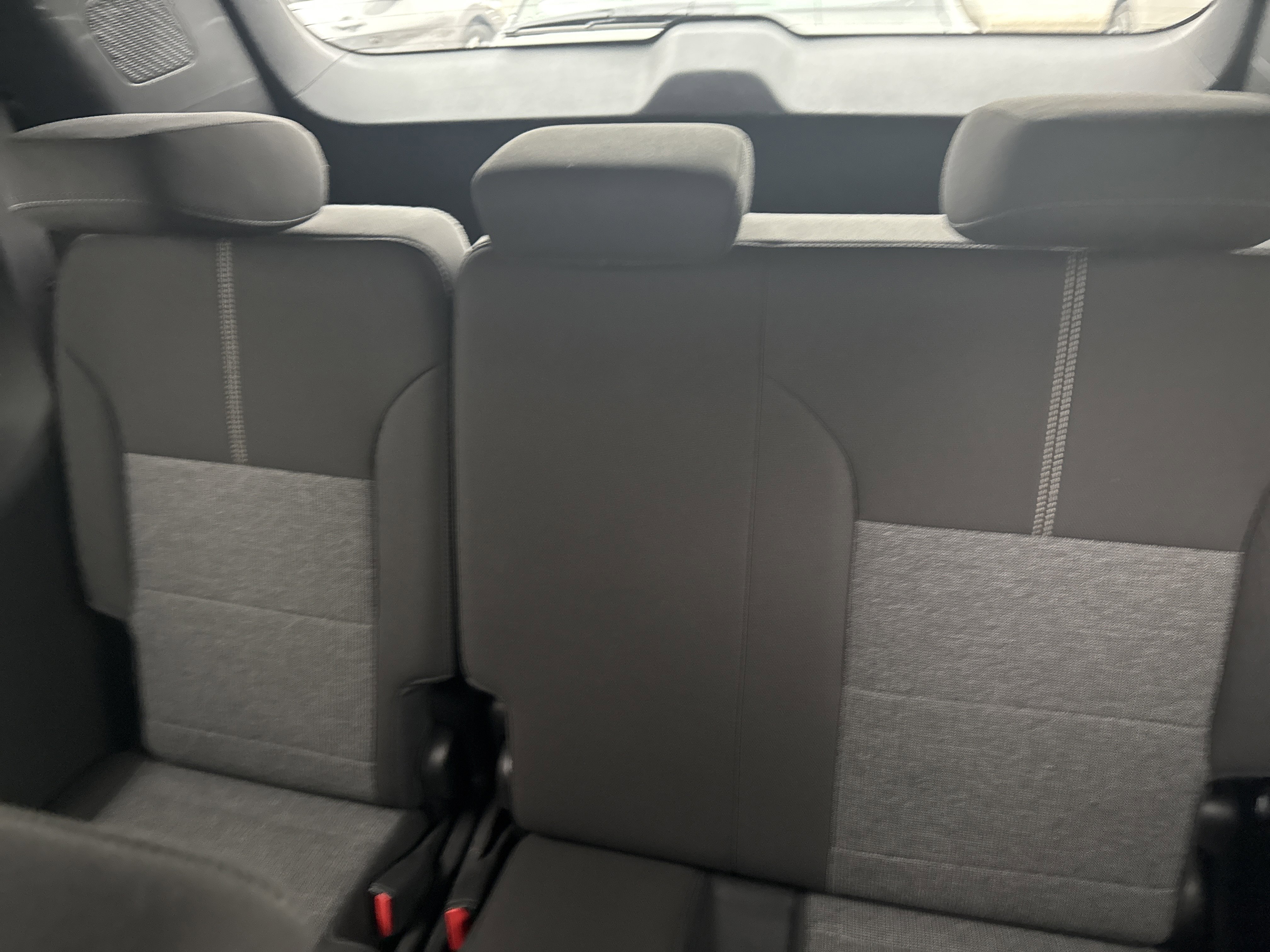 Used 2025 GMC Acadia Elevation image 13