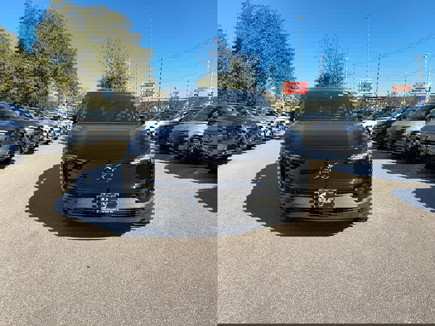 New 2026 Volvo EX30 Plus w/ Protection Package Premier image 8