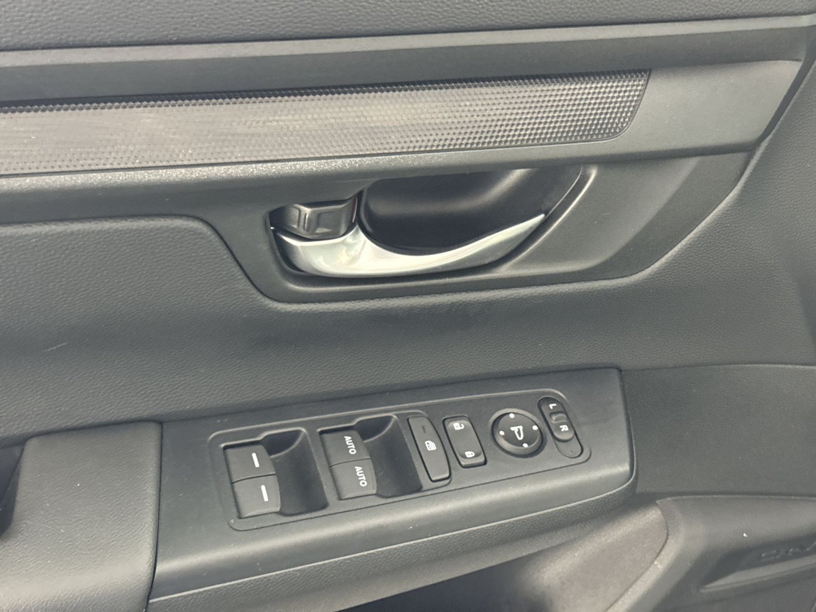 Used 2024 Honda CR-V EX image 15