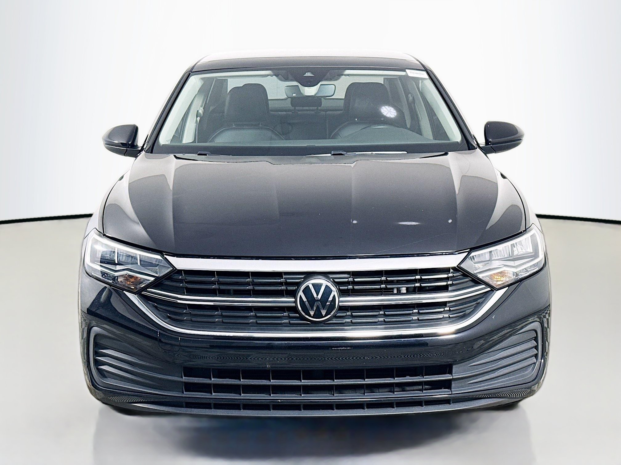 Used 2023 Volkswagen Jetta SE w/ Panoramic Sunroof Package FWD video 2