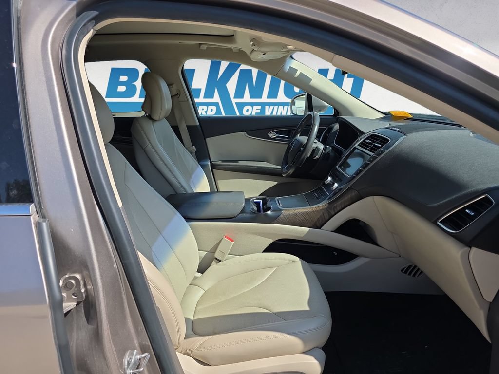 Used 2019 Lincoln Nautilus Reserve AWD/4WD image 15