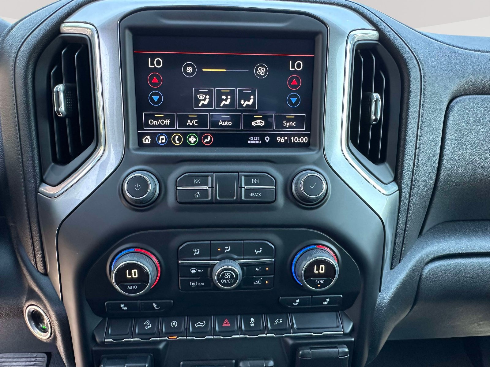 Used 2019 Chevrolet Silverado 1500 LT w/ All-Star Edition AWD/4WD image 10