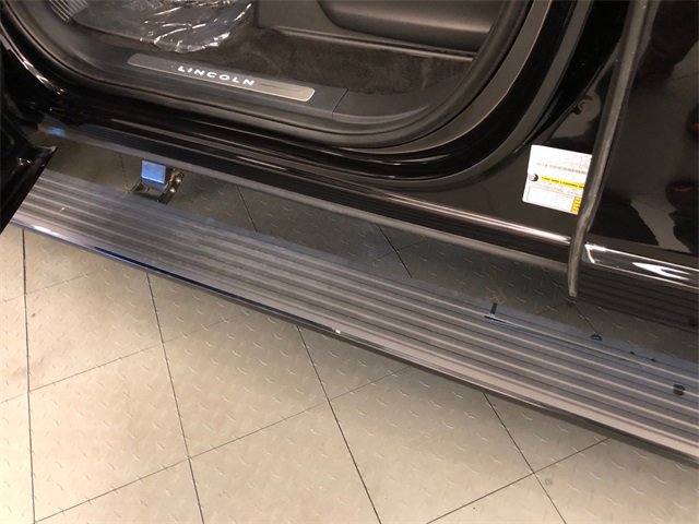 Used 2024 Lincoln Navigator Reserve image 16