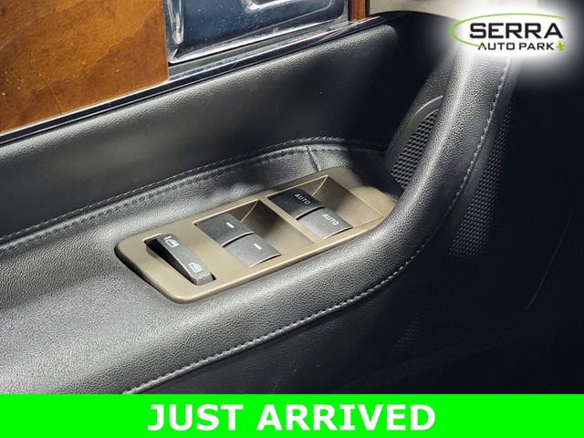 Used 2013 Lincoln MKX AWD w/ Wood Pkg image 24