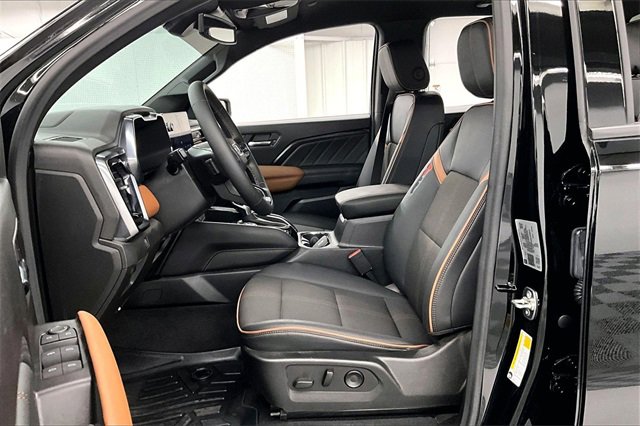 Used 2024 GMC Canyon AT4 w/ Canyon Safety Plus Package image 20