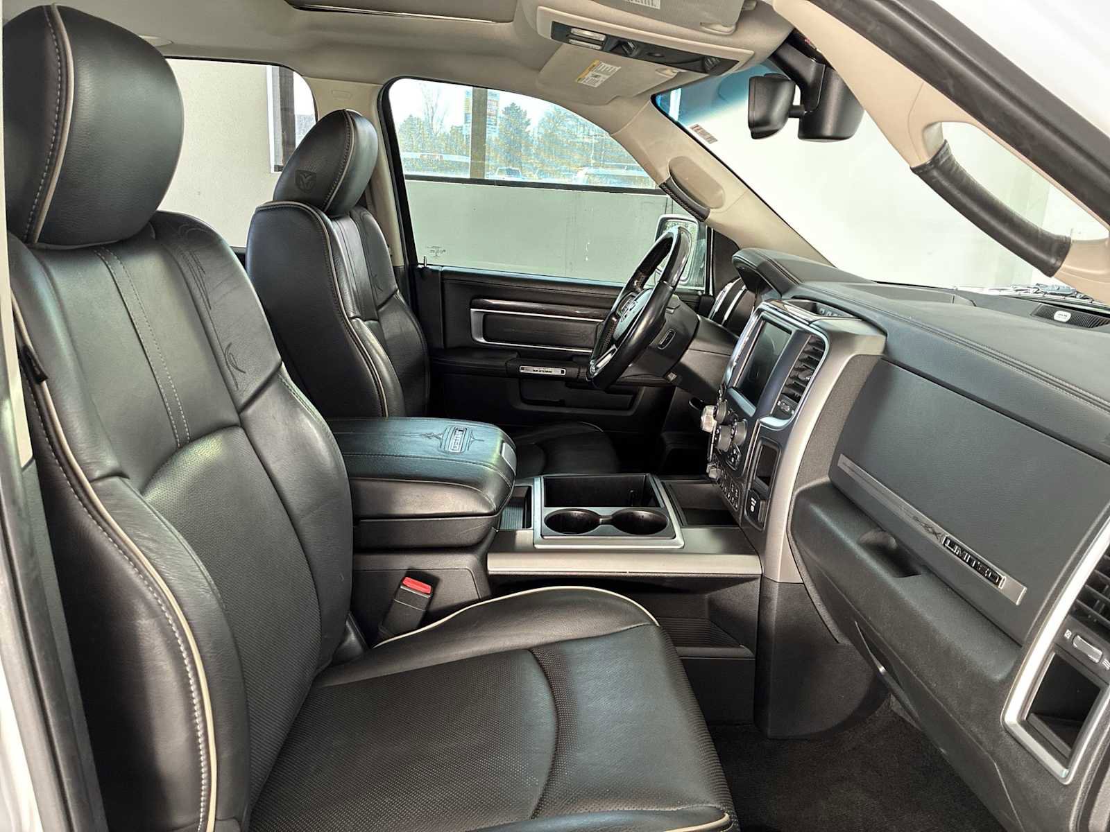 Used 2014 RAM 1500 Limited AWD/4WD image 26