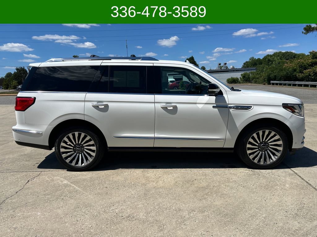 Used 2021 Lincoln Navigator Reserve w/ Luxury Package AWD/4WD image 6