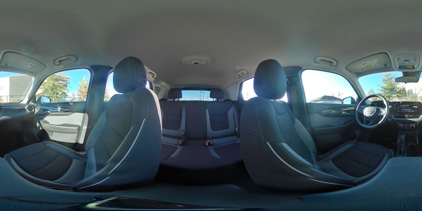 Used 2025 Chevrolet TrailBlazer LT image 40