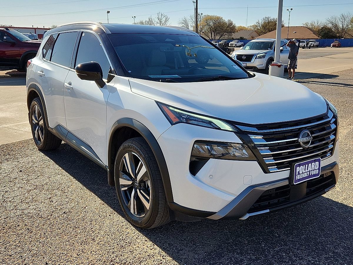 Used 2024 Nissan Rogue SL w/ SL Premium Package image 4