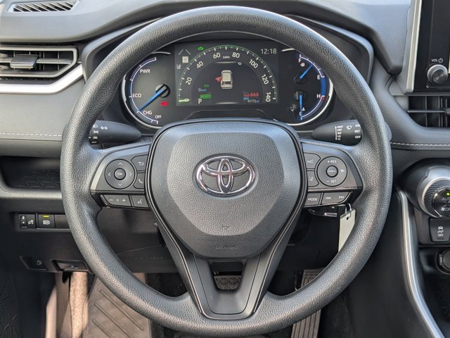 Used 2024 Toyota RAV4 LE image 20