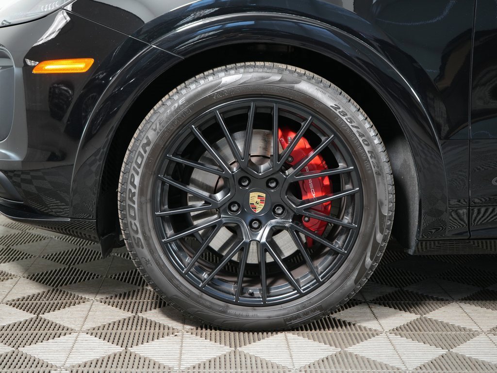 Certified 2021 Porsche Cayenne GTS image 38
