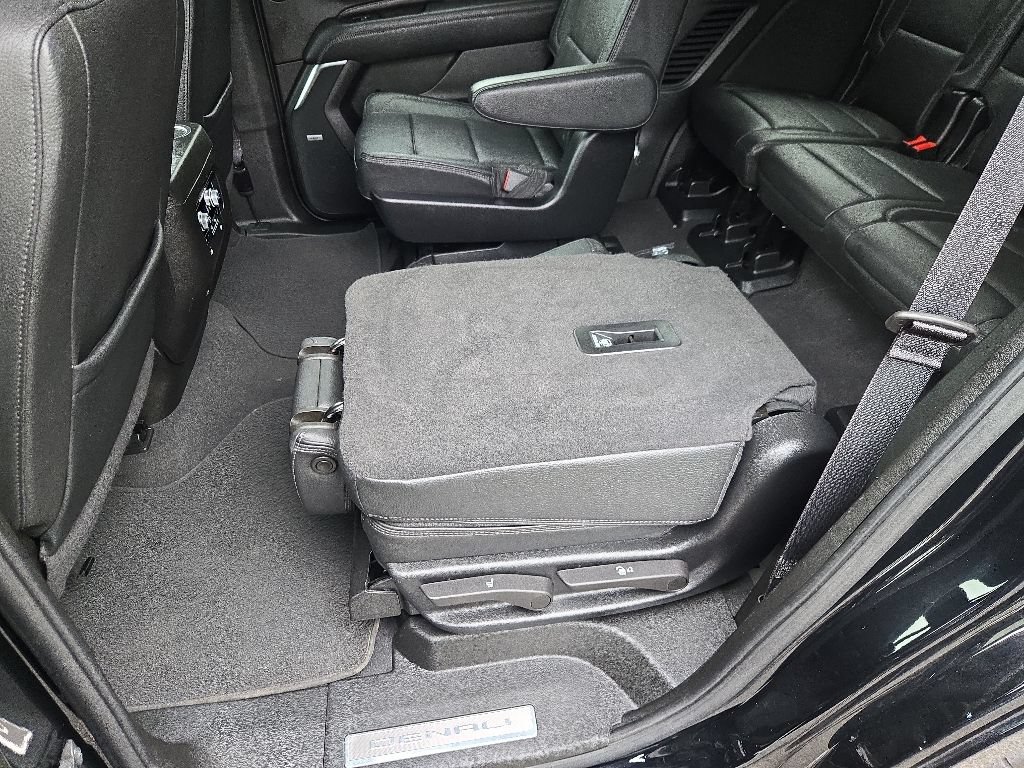 Used 2024 GMC Yukon Denali AWD/4WD image 43