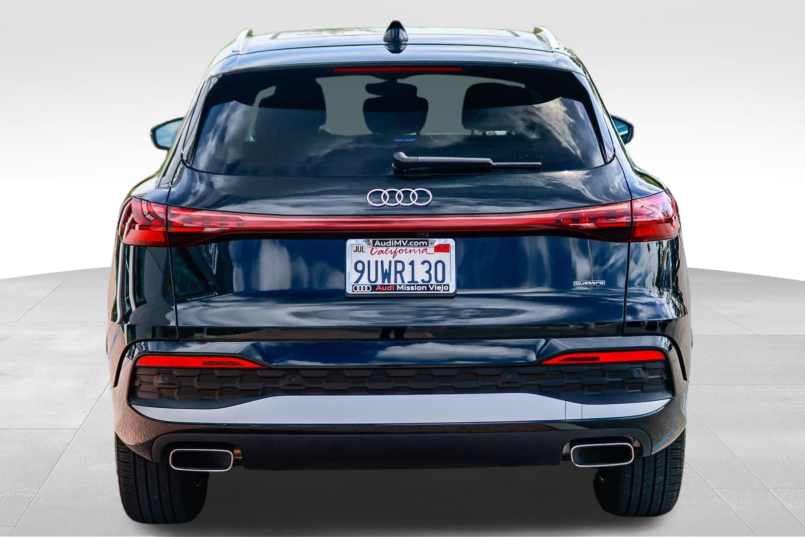 Certified 2025 Audi Q5 Premium w/ Convenience Package image 6
