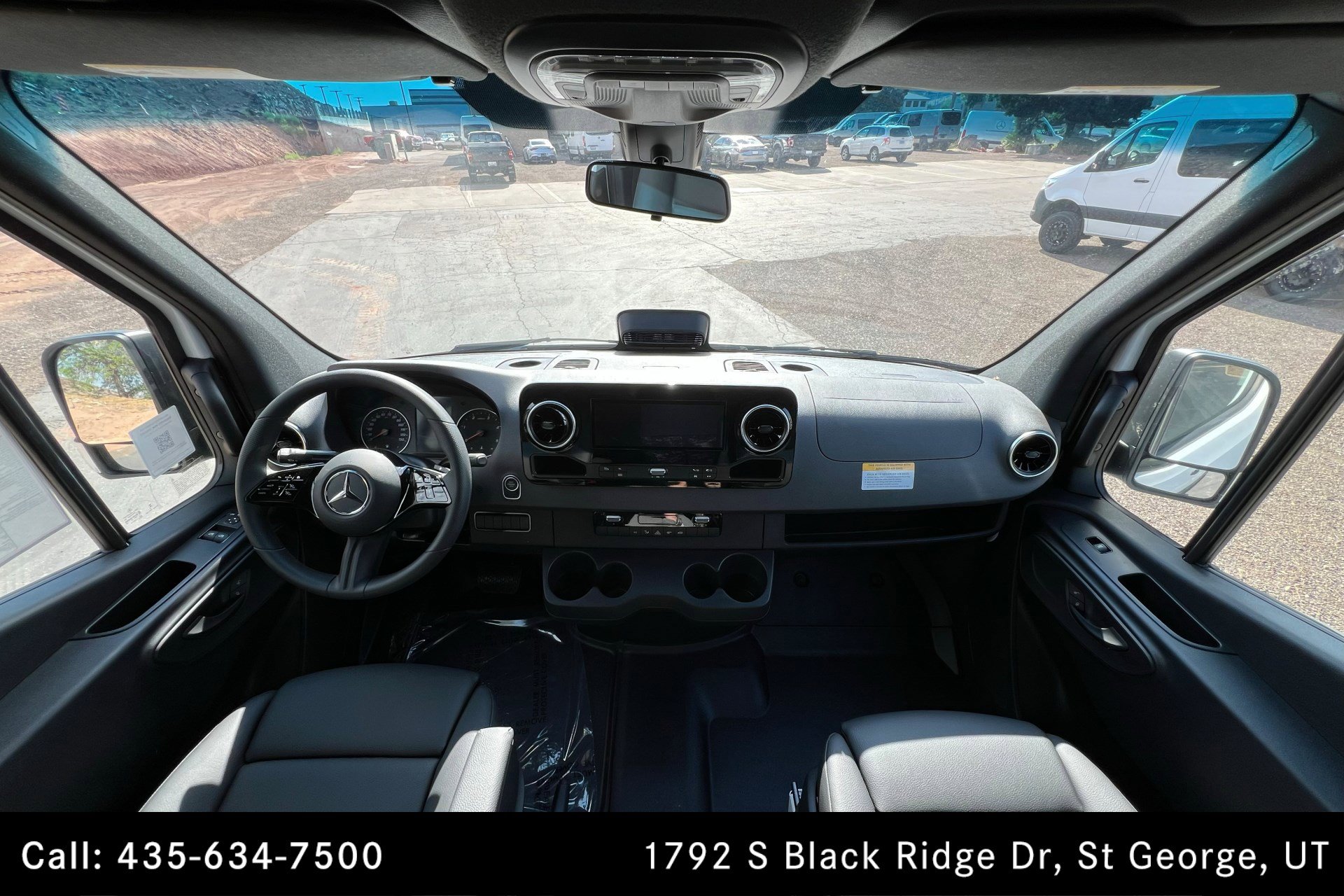 Used 2025 Mercedes-Benz Sprinter 2500 image 9