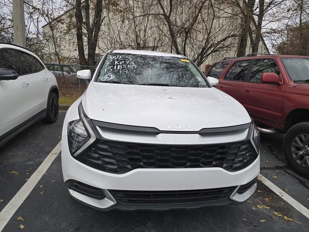 Used 2023 Kia Sportage EX image 2