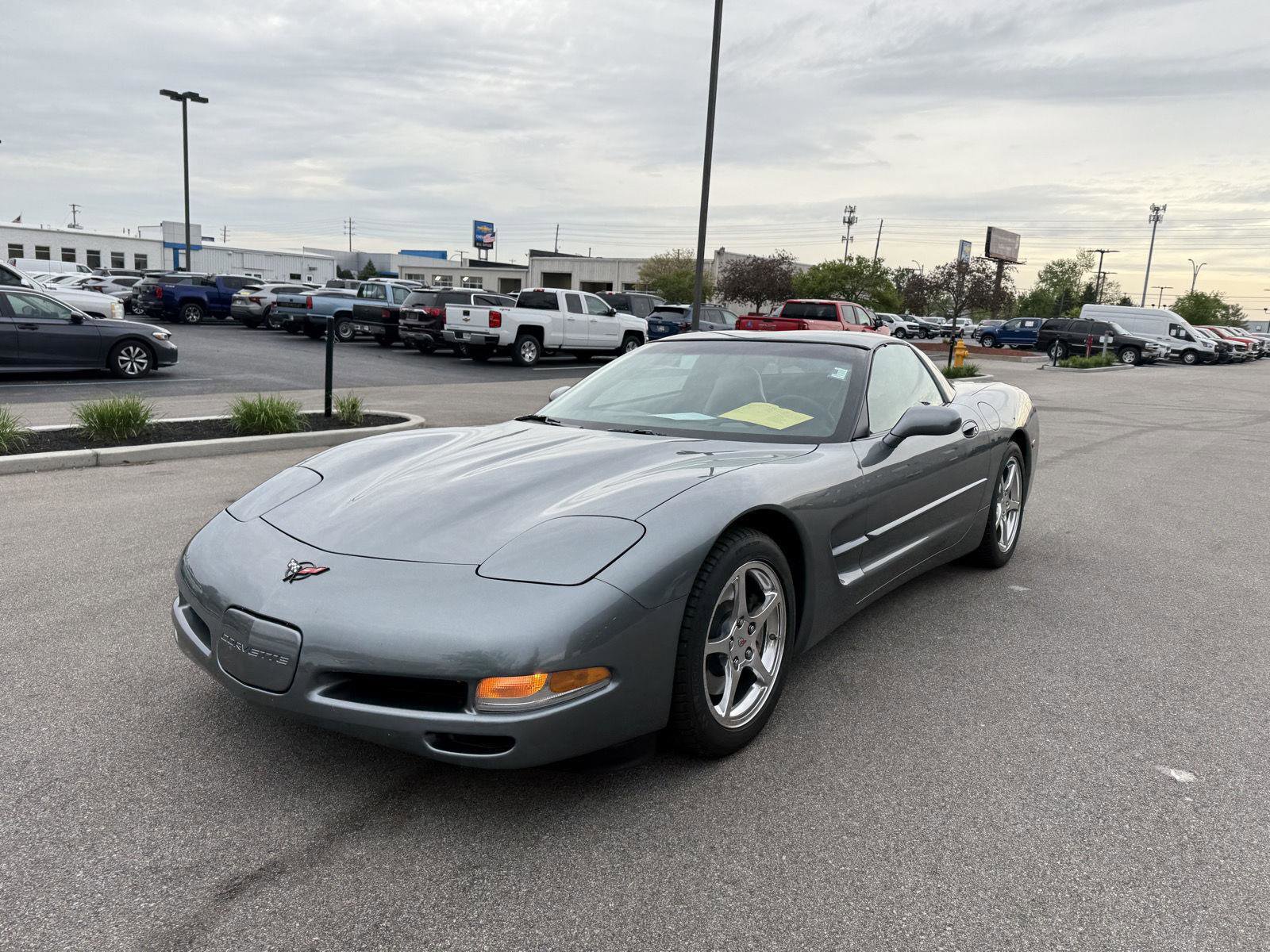 Used 2004 Chevrolet Corvette Coupe w/ Preferred Equipment Group RWD image 7