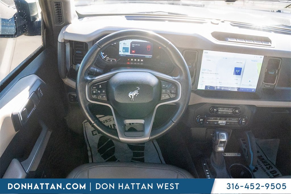 Used 2023 Ford Bronco Wildtrak image 3
